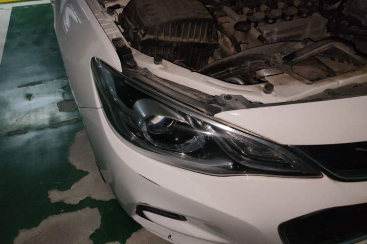 Used Chevrolet Cavalier 2018 320 Automatic Xinyue Edition Right Front Headlight