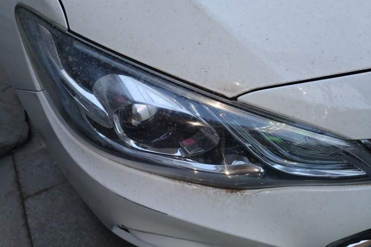 Used Chevrolet Cavalier 2018 320 Automatic Xinyue Edition Right Front Headlight