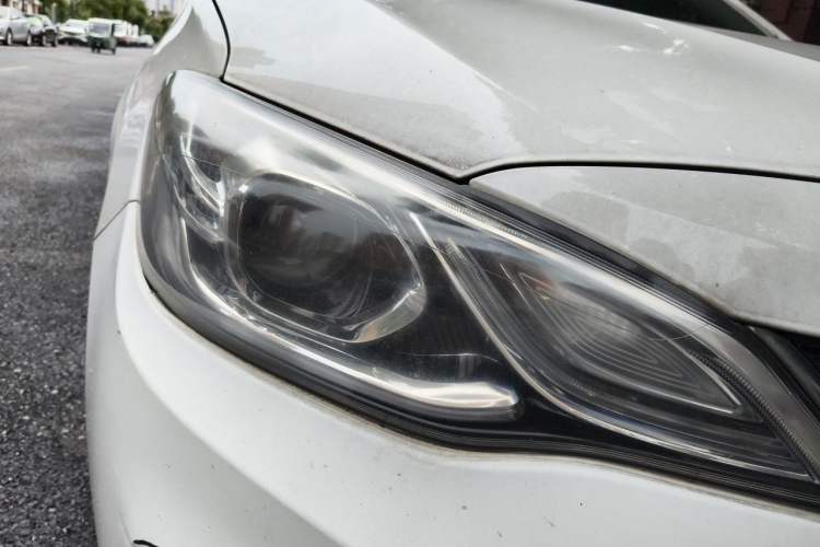 Used Chevrolet Cavalier 2018 320 Automatic Xinyue Edition Right Front Headlight