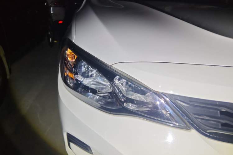 Used Chevrolet Cavalier 2018 320 Automatic Enjoyment Sunroof Edition Right Front Headlight