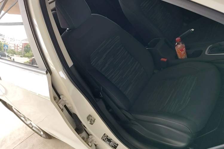 Used Chevrolet Cavalier 2018 320 Automatic Enjoyment Sunroof Edition Right Front Seat