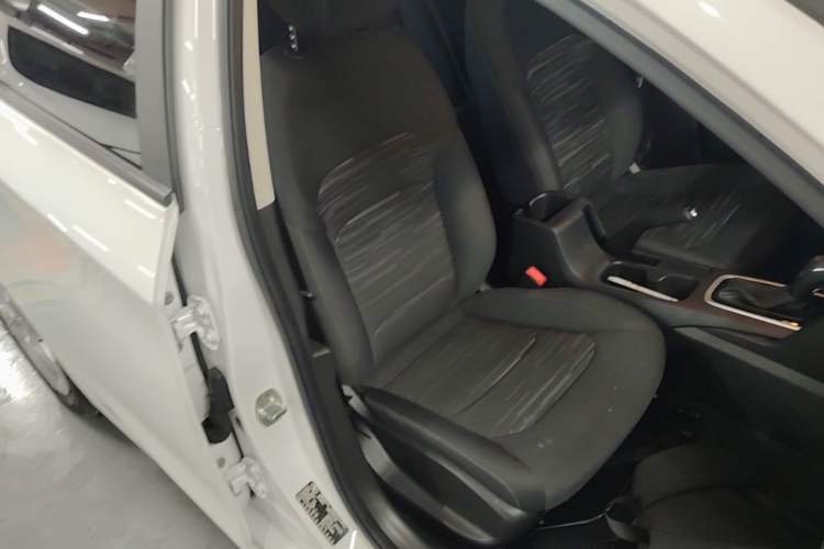 Used Chevrolet Cavalier 2018 320 Automatic Enjoyment Sunroof Edition Right Front Seat