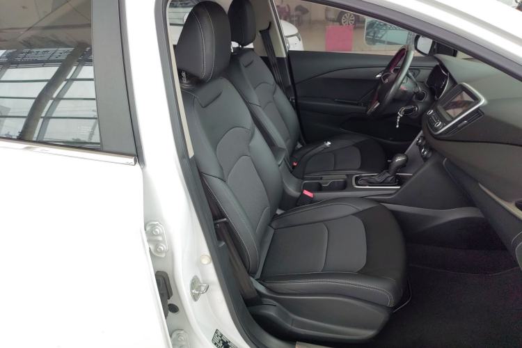 Used Chevrolet Cavalier 2018 320 Automatic Xinyue Edition Right Front Seat