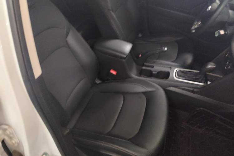 Used Chevrolet Cavalier 2018 320 Automatic Xinyue Edition Right Front Seat