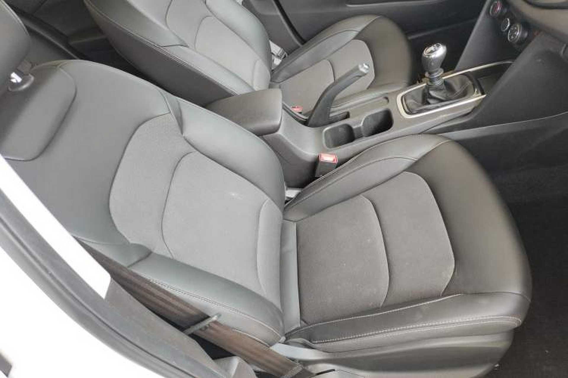 Used Chevrolet Cavalier 2018 320 Manual Xinyue Edition Right Front Seat