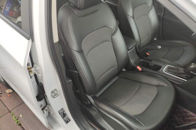 Used Chevrolet Cavalier 2018 320 Automatic Xinyue Edition Right Front Seat