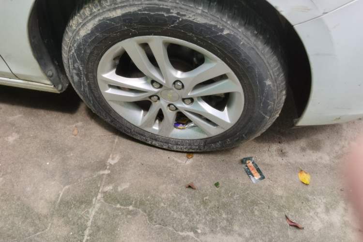 Used Chevrolet Cavalier 2018 320 Automatic Xinyue Edition Right Front Wheel Hub