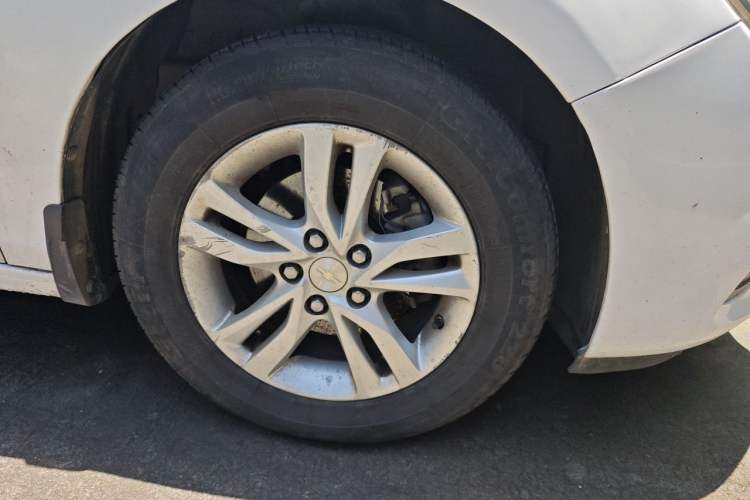 Used Chevrolet Cavalier 2018 320 Manual Xinyue Edition Right Front Wheel Hub
