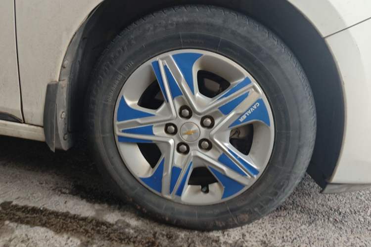 Used Chevrolet Cavalier 2018 320 Automatic Enjoyment Sunroof Edition Right Front Wheel Hub