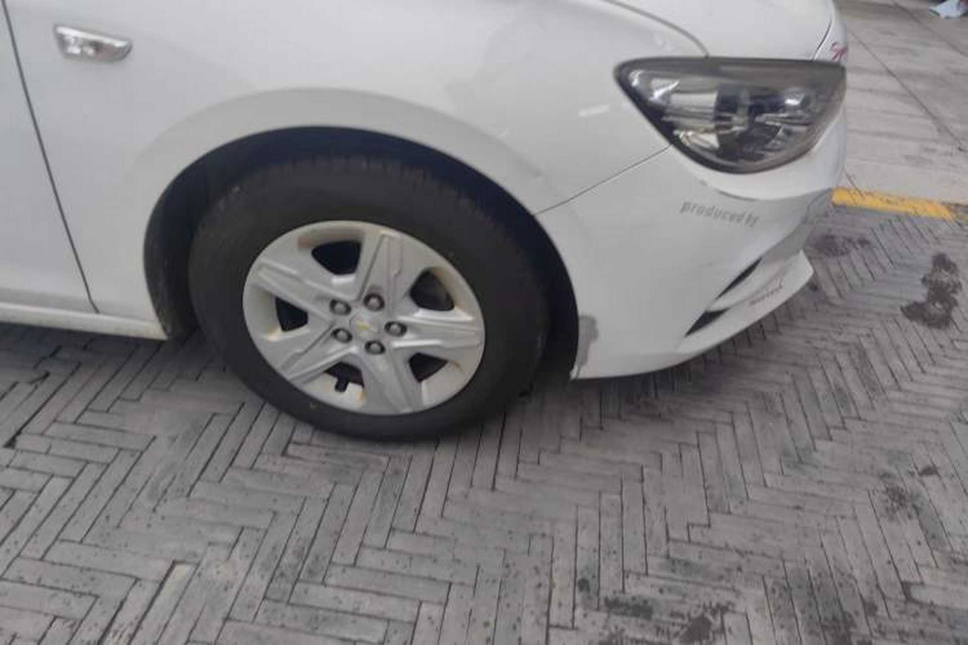 Used Chevrolet Cavalier 2018 320 Automatic Enjoyment Sunroof Edition Right Front Wheel Hub