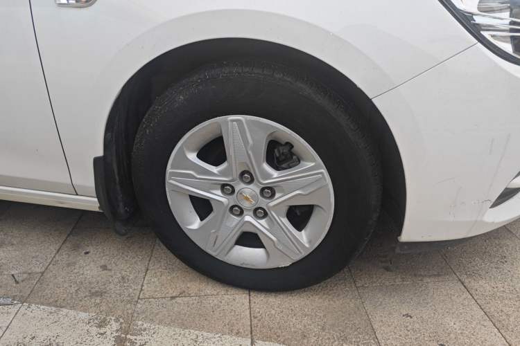 Used Chevrolet Cavalier 2018 320 Manual Enjoyment Edition Right Front Wheel Hub