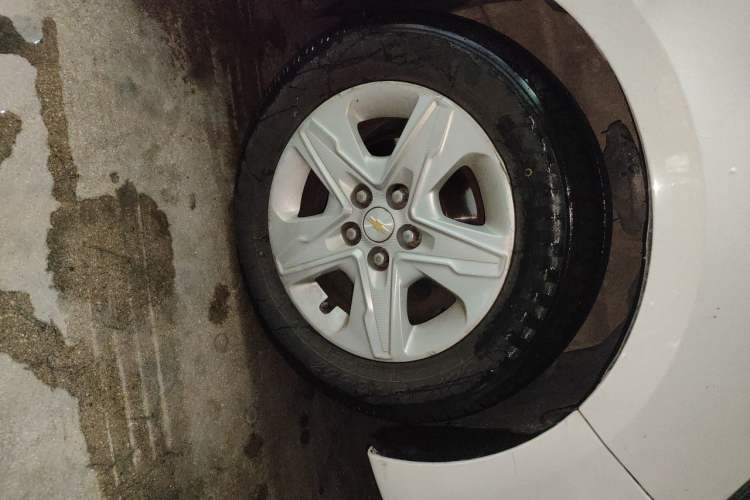 Used Chevrolet Cavalier 2018 320 Automatic Enjoyment Edition Right Front Wheel Hub