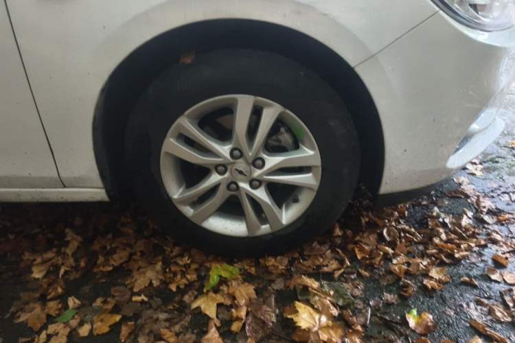 Used Chevrolet Cavalier 2018 320 Automatic Xinyue Edition Right Front Wheel Hub