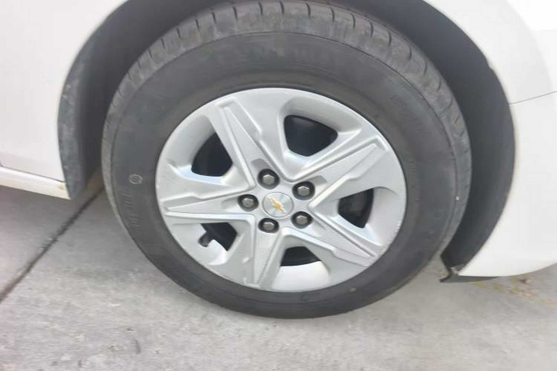 Used Chevrolet Cavalier 2018 320 Manual Enjoyment Edition Right Front Wheel Hub