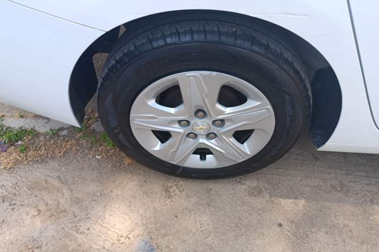 Used Chevrolet Cavalier 2018 320 Automatic Enjoyment Sunroof Edition Right Rear Wheel Hub