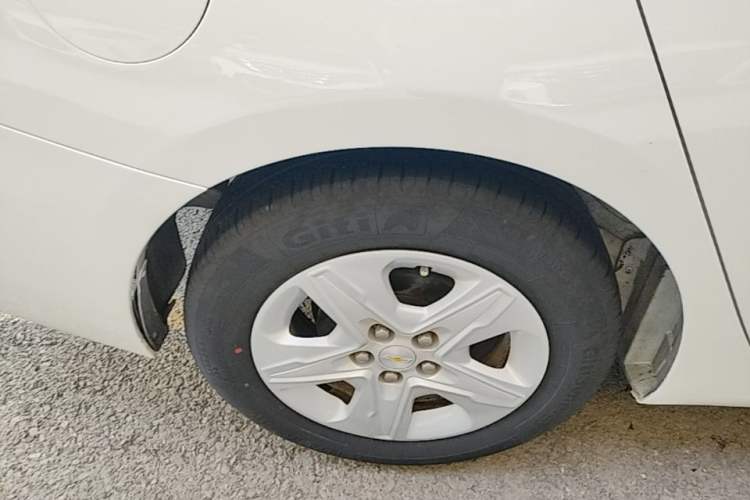 Used Chevrolet Cavalier 2018 320 Automatic Enjoyment Sunroof Edition Right Rear Wheel Hub