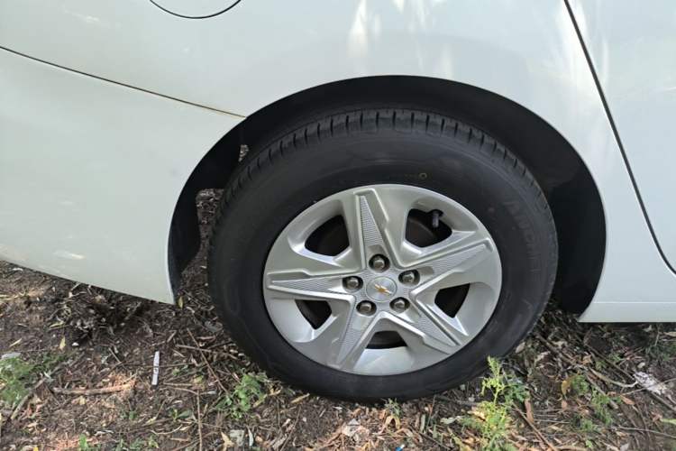 Used Chevrolet Cavalier 2018 320 Automatic Enjoyment Sunroof Edition Right Rear Wheel Hub