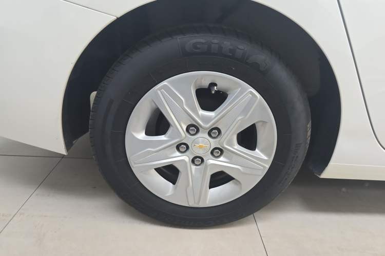 Used Chevrolet Cavalier 2018 320 Manual Enjoyment Edition Right Rear Wheel Hub