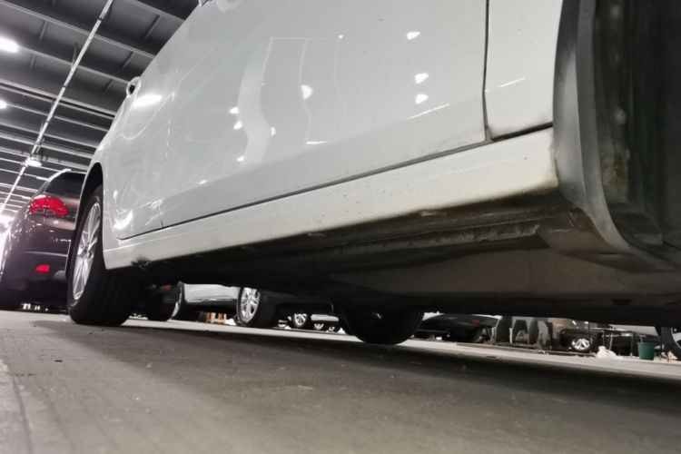 Used Chevrolet Cavalier 2018 320 Automatic Xinyue Edition Right Side Sill