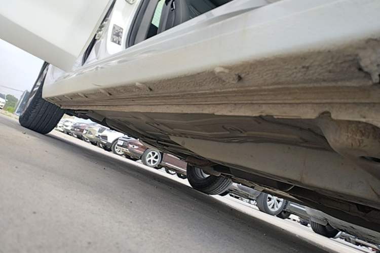 Used Chevrolet Cavalier 2018 320 Automatic Enjoyment Sunroof Edition Right Side Sill