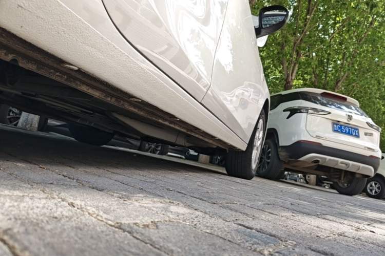Used Chevrolet Cavalier 2018 320 Automatic Enjoyment Sunroof Edition Right Side Sill