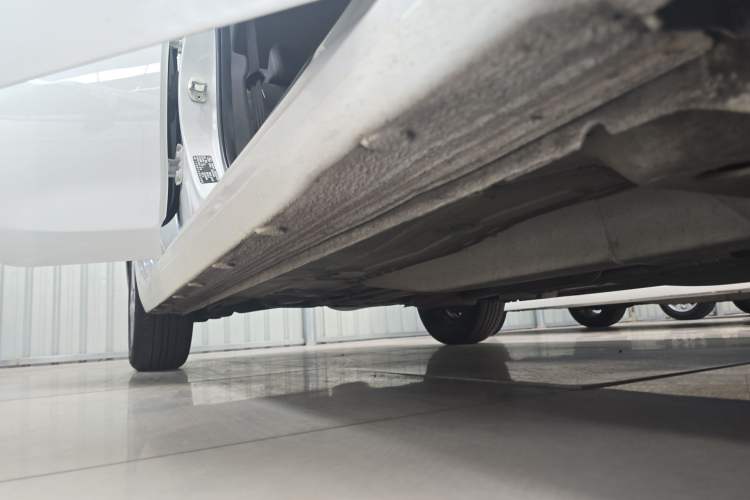 Used Chevrolet Cavalier 2018 320 Manual Enjoyment Edition Right Side Sill
