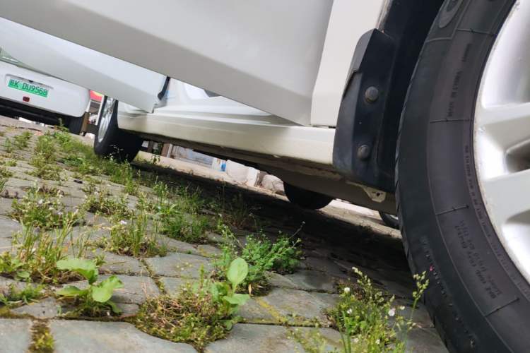 Used Chevrolet Cavalier 2018 320 Automatic Xinyue Edition Right Side Sill