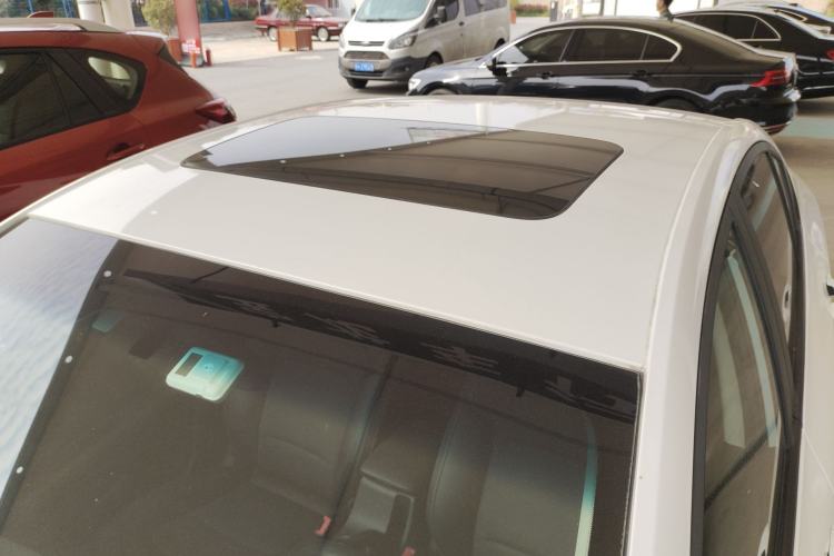 Used Chevrolet Cavalier 2018 320 Manual Xinyue Edition Roof