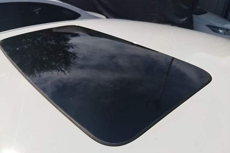 Used Chevrolet Cavalier 2018 320 Manual Xinyue Edition Roof