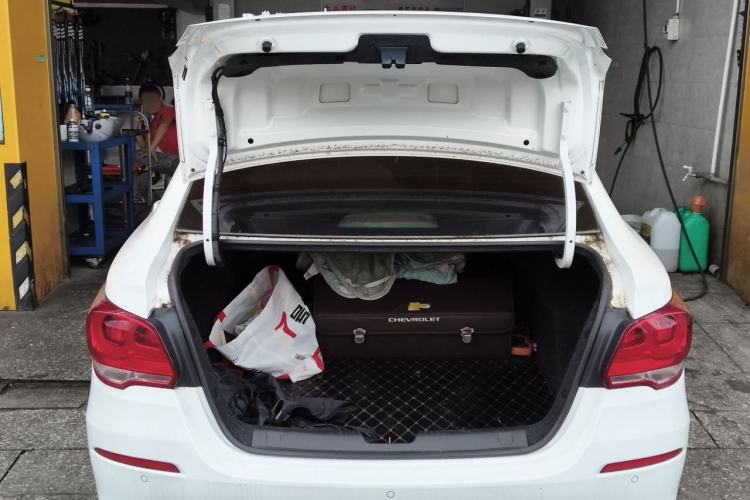 Used Chevrolet Cavalier 2018 320 Manual Xinyue Edition Trunk