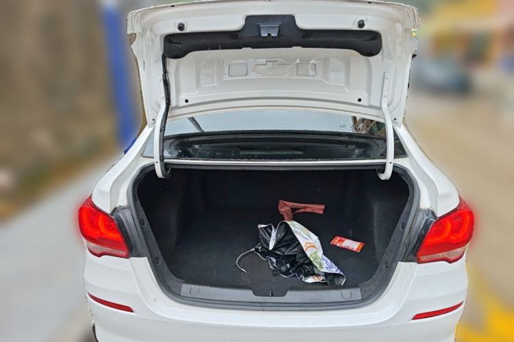 Used Chevrolet Cavalier 2018 320 Automatic Enjoyment Sunroof Edition Trunk