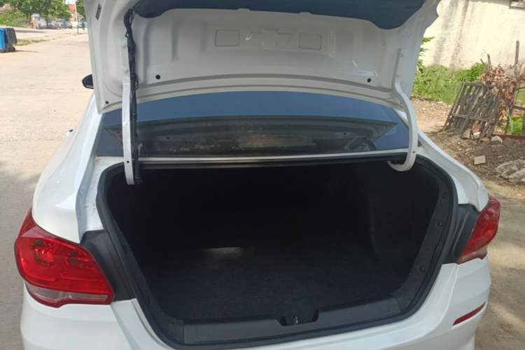 Used Chevrolet Cavalier 2018 320 Automatic Enjoyment Sunroof Edition Trunk