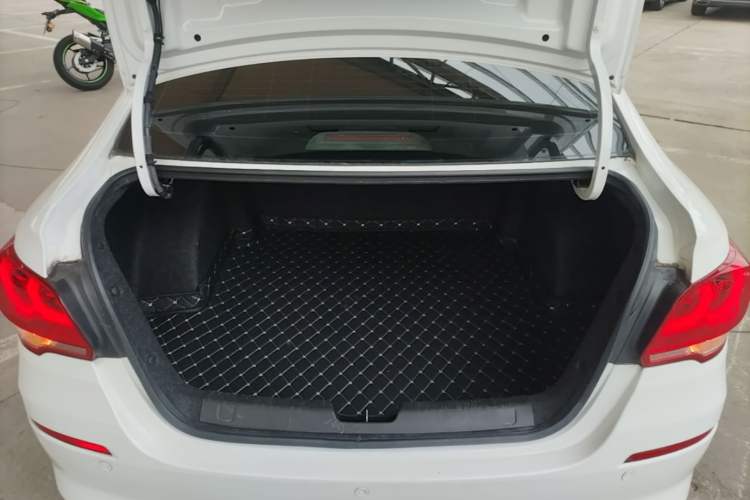 Used Chevrolet Cavalier 2018 320 Automatic Enjoyment Sunroof Edition Trunk