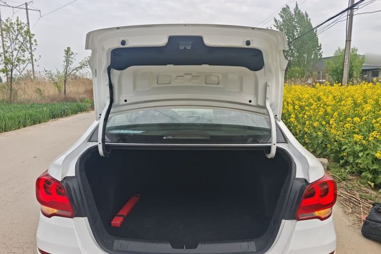 Used Chevrolet Cavalier 2018 320 Automatic Enjoyment Sunroof Edition Trunk