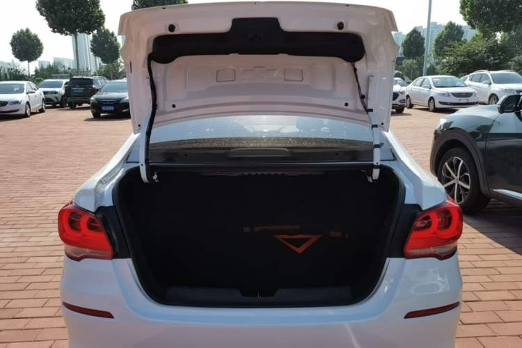 Used Chevrolet Cavalier 2018 320 Manual Enjoyment Edition Trunk