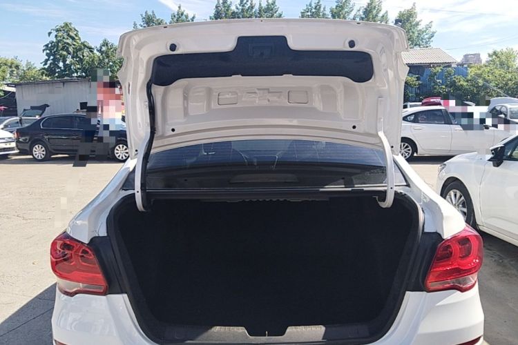 Used Chevrolet Cavalier 2018 320 Manual Xinyue Edition Trunk