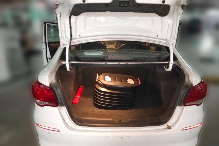 Used Chevrolet Cavalier 2018 320 Automatic Xinyue Edition Trunk