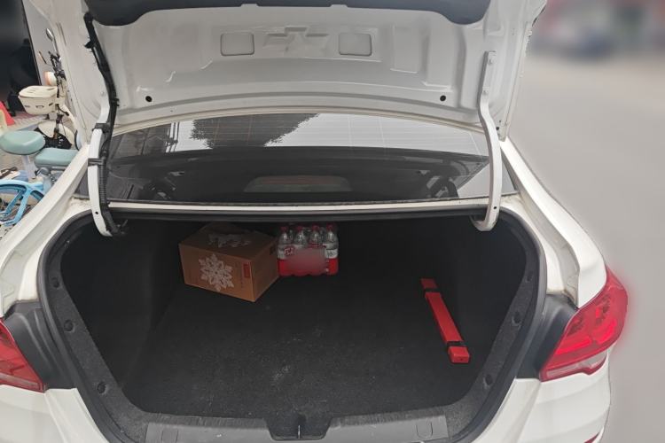 Used Chevrolet Cavalier 2018 320 Automatic Enjoyment Sunroof Edition Trunk