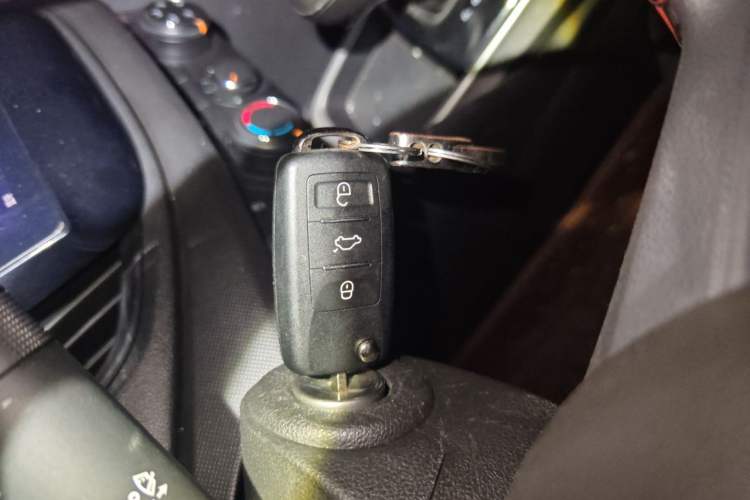 Used Chevrolet Cavalier 2018 320 Automatic Enjoyment Sunroof Edition Vehicle Key