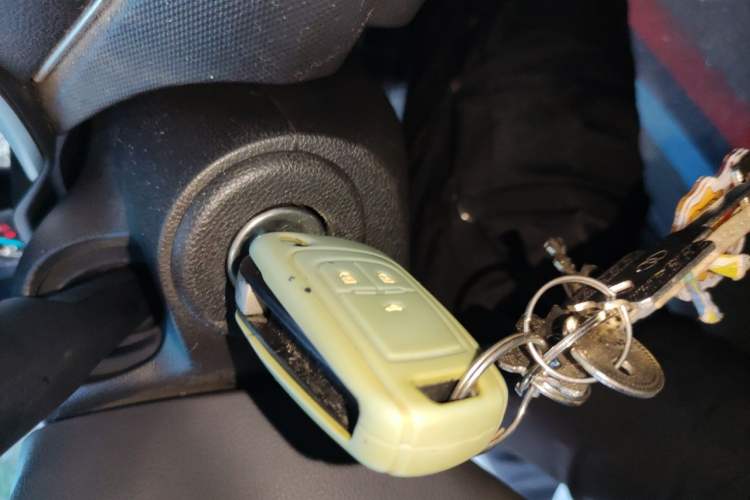 Used Chevrolet Cavalier 2018 320 Automatic Enjoyment Sunroof Edition Vehicle Key