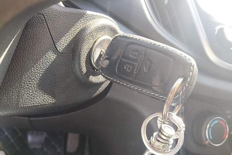 Used Chevrolet Cavalier 2018 320 Manual Xinyue Edition Vehicle Key