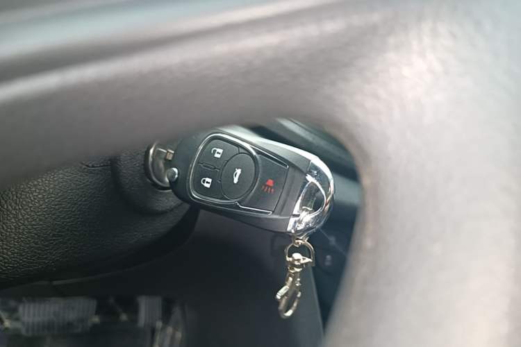 Used Chevrolet Cavalier 2018 320 Automatic Enjoyment Sunroof Edition Vehicle Key