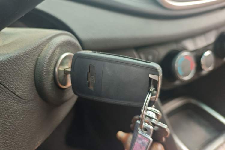 Used Chevrolet Cavalier 2018 320 Manual Xinyue Edition Vehicle Key