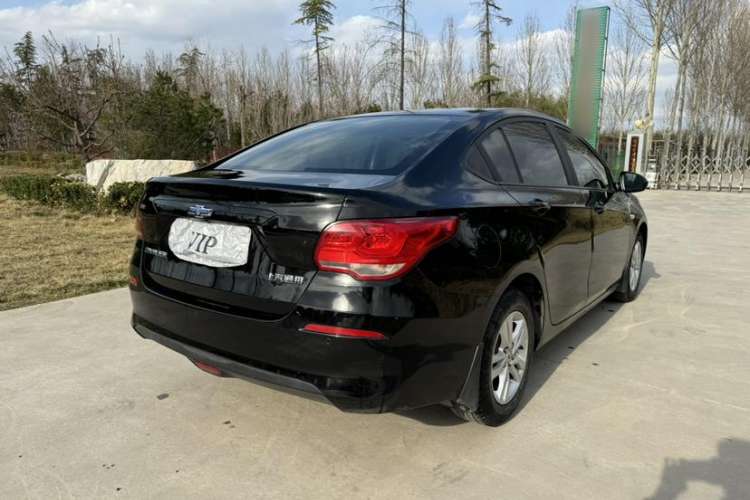 Used Chevrolet Cavalier 2019 320 Manual Xinyue Edition Exterior 3