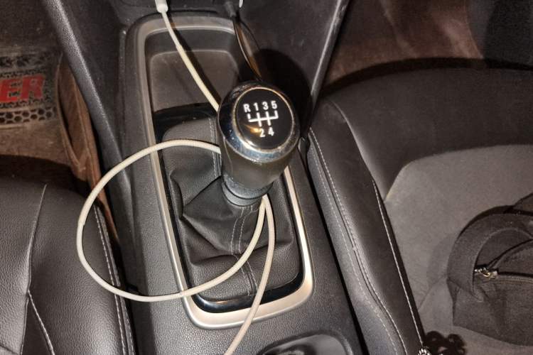 Used Chevrolet Cavalier 2019 320 Manual Xinyue Edition Gear Lever