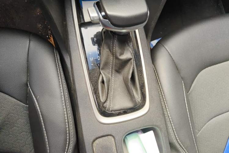 Used Chevrolet Cavalier 2019 320 Automatic Xinyue Edition Gear Lever