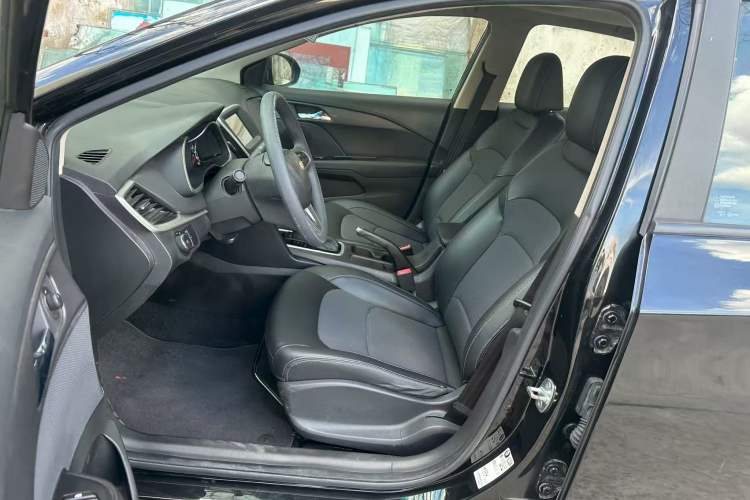 Used Chevrolet Cavalier 2019 320 Automatic Xinyue Edition Interior 1