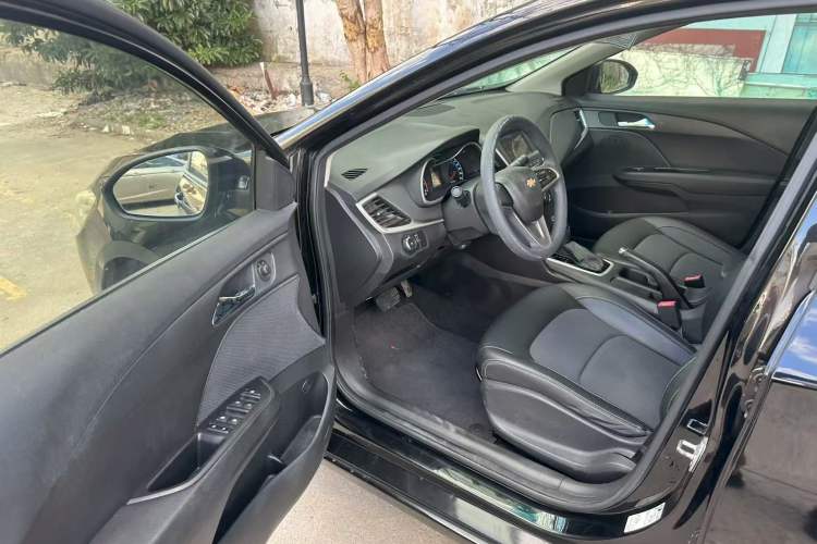 Used Chevrolet Cavalier 2019 320 Automatic Xinyue Edition Interior 2