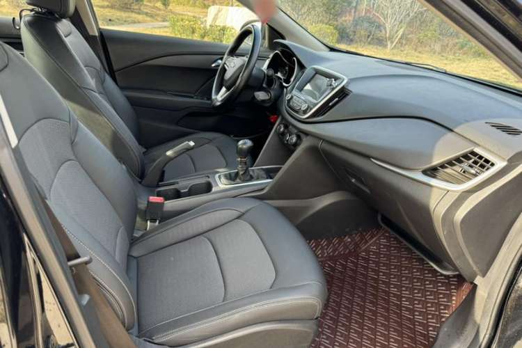 Used Chevrolet Cavalier 2019 320 Manual Xinyue Edition Interior 2