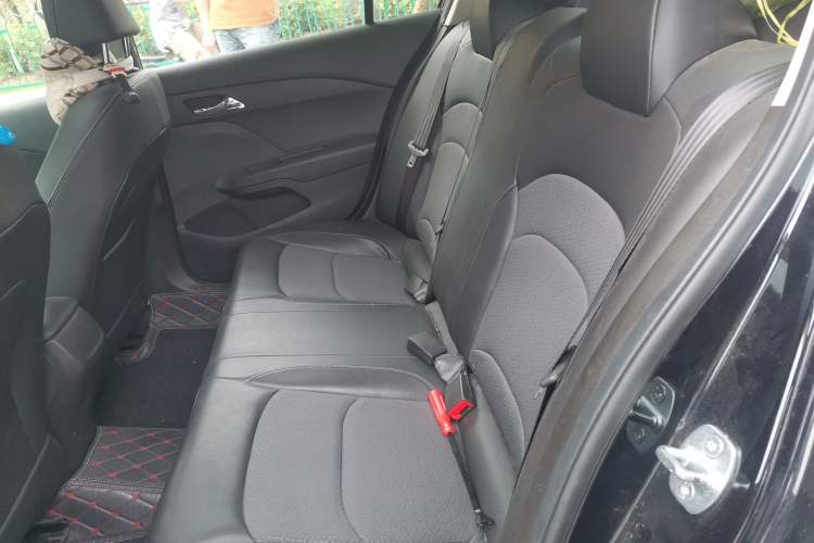 Used Chevrolet Cavalier 2019 325T Dual-Clutch Xinyue Edition Left Rear Seat